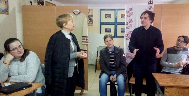 Обговорення питання ролі релігійних цінностей у житті молоді